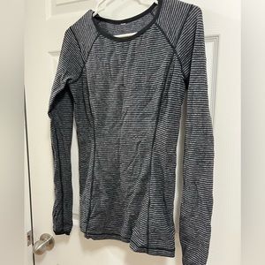 Lululemon top